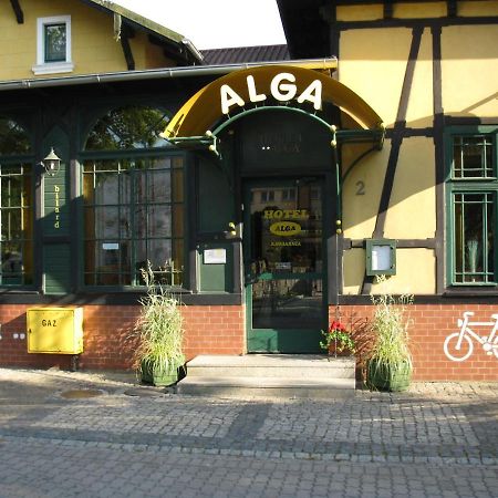 Hotel Alga Устка Экстерьер фото