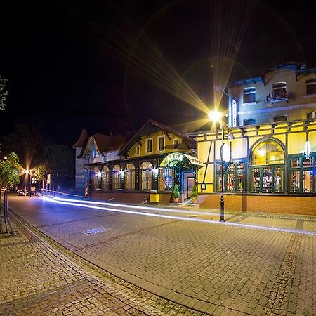 Hotel Alga Устка Экстерьер фото