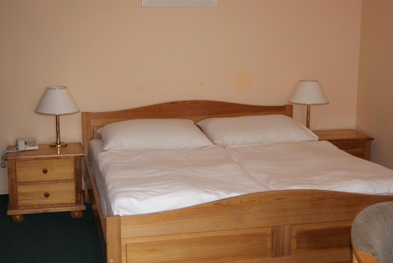 Hotel Alga Устка Экстерьер фото