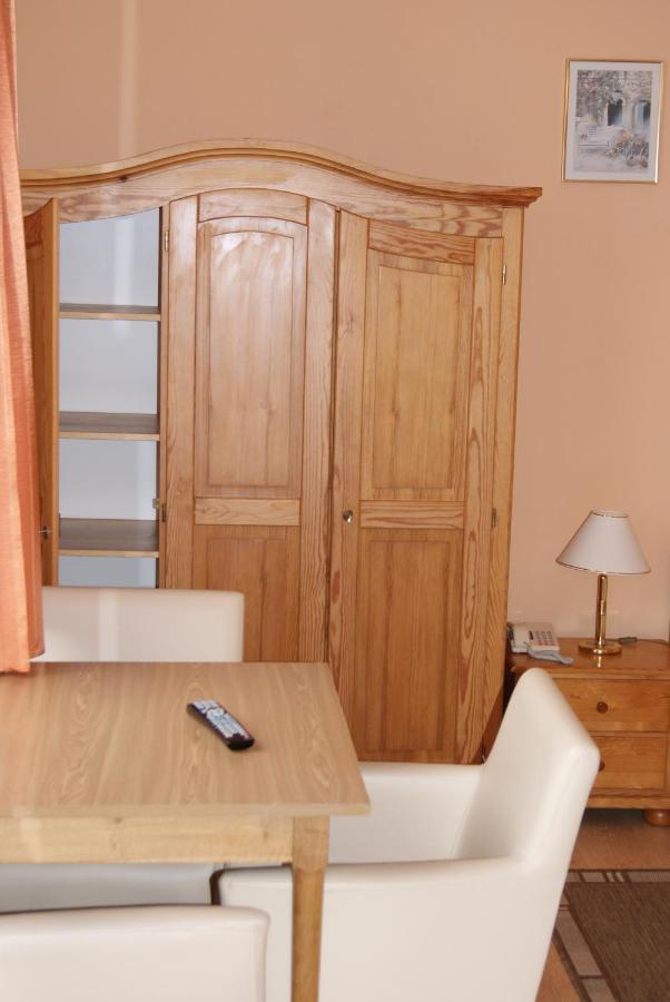 Hotel Alga Устка Экстерьер фото