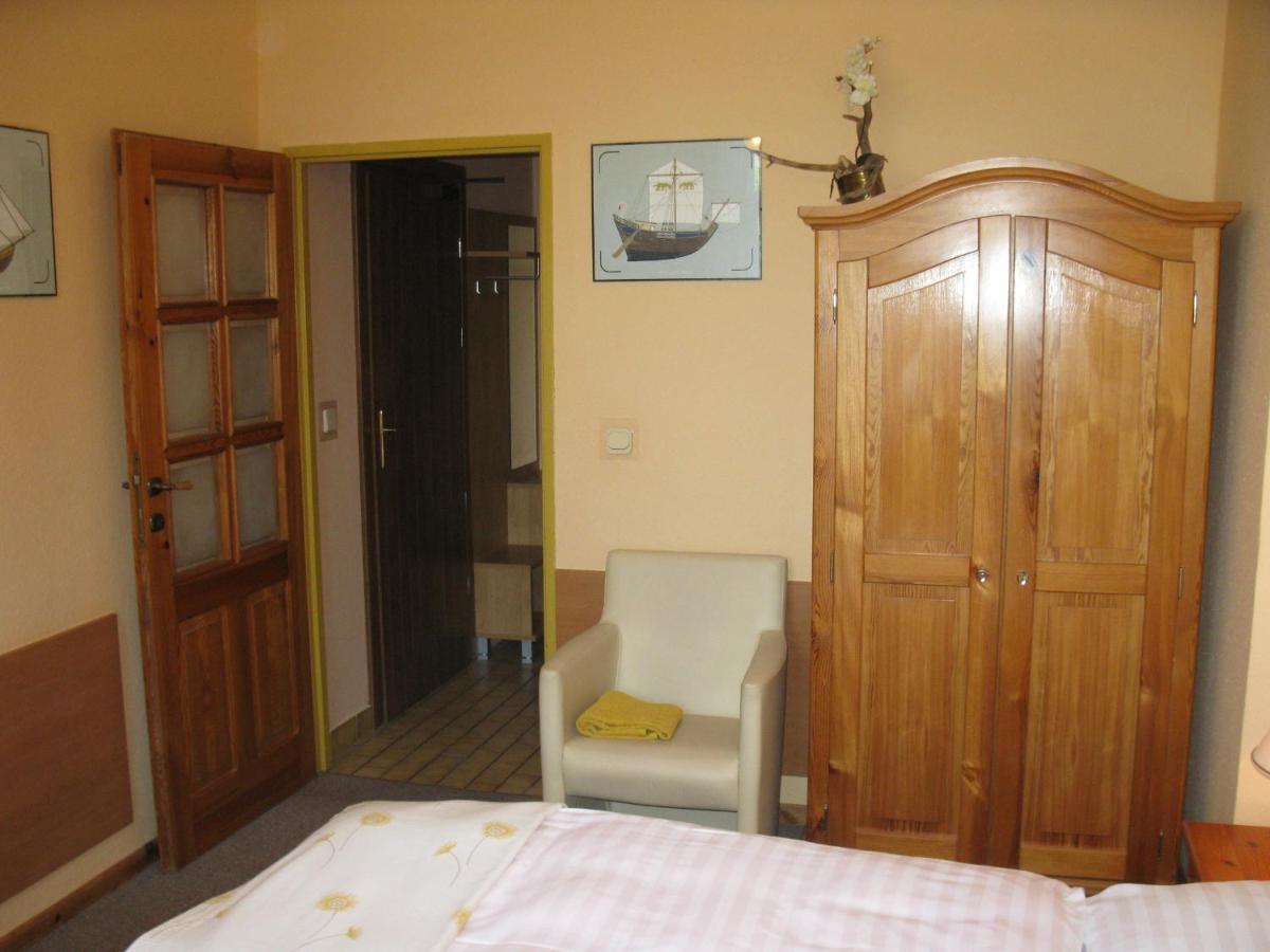 Hotel Alga Устка Экстерьер фото