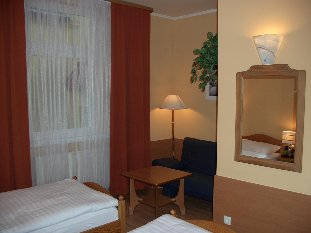 Hotel Alga Устка Экстерьер фото